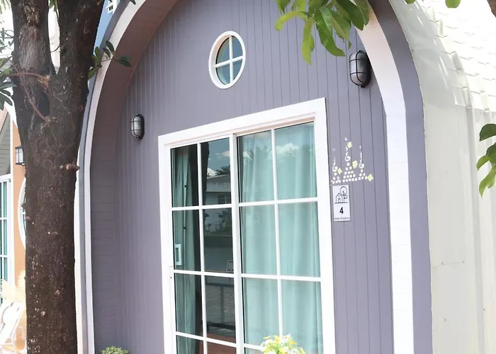 Hotel Grace Riverfront 3*
