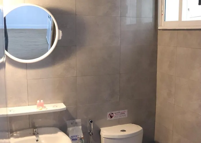 Hotel Grace Riverfront 3*