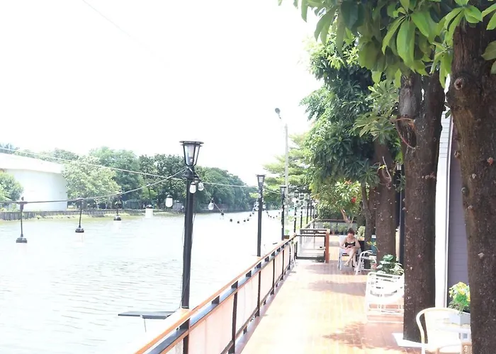 Hotel Grace Riverfront Banguecoque