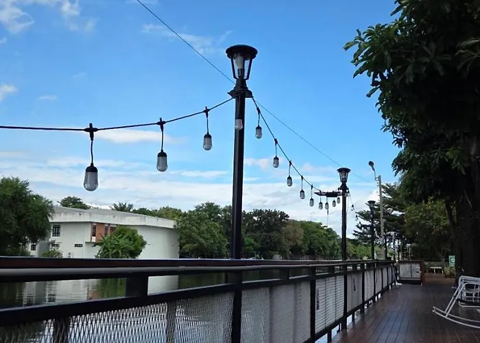 Grace Riverfront Hotel